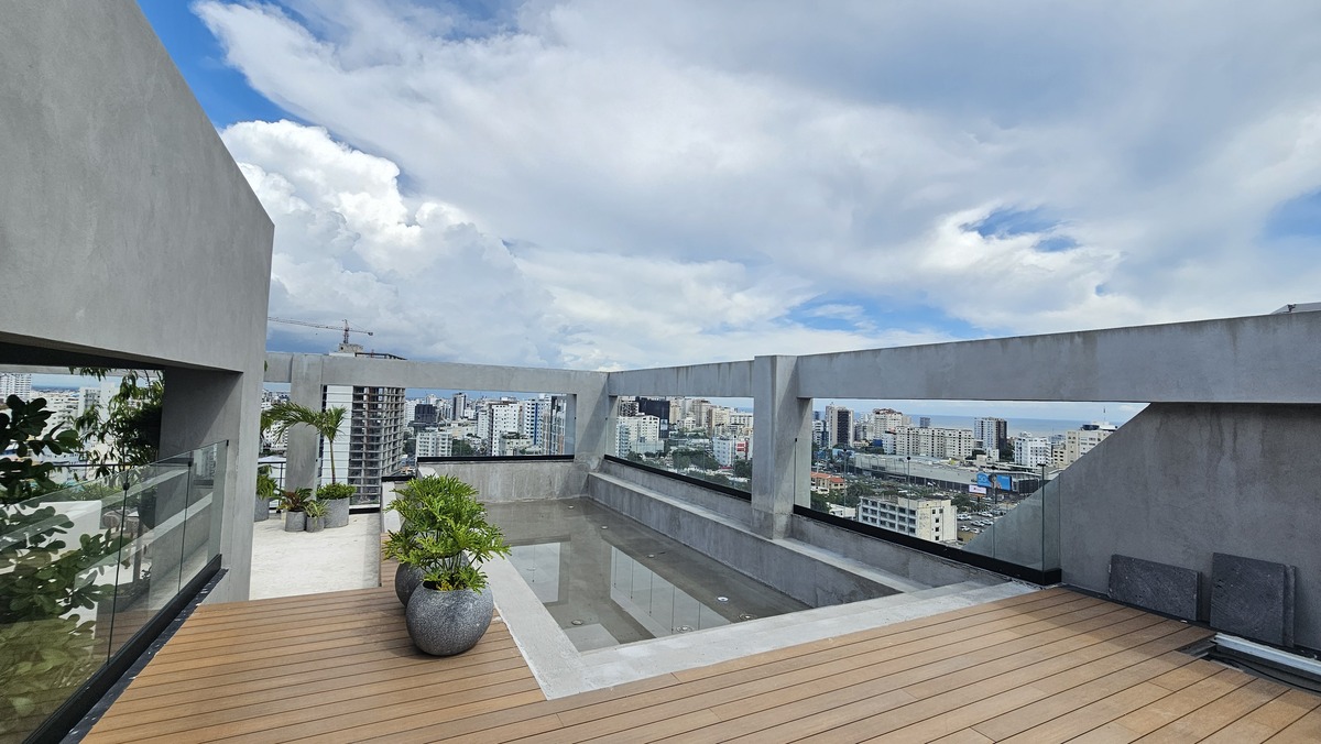 17 de 50: Piscina infinity piso 16