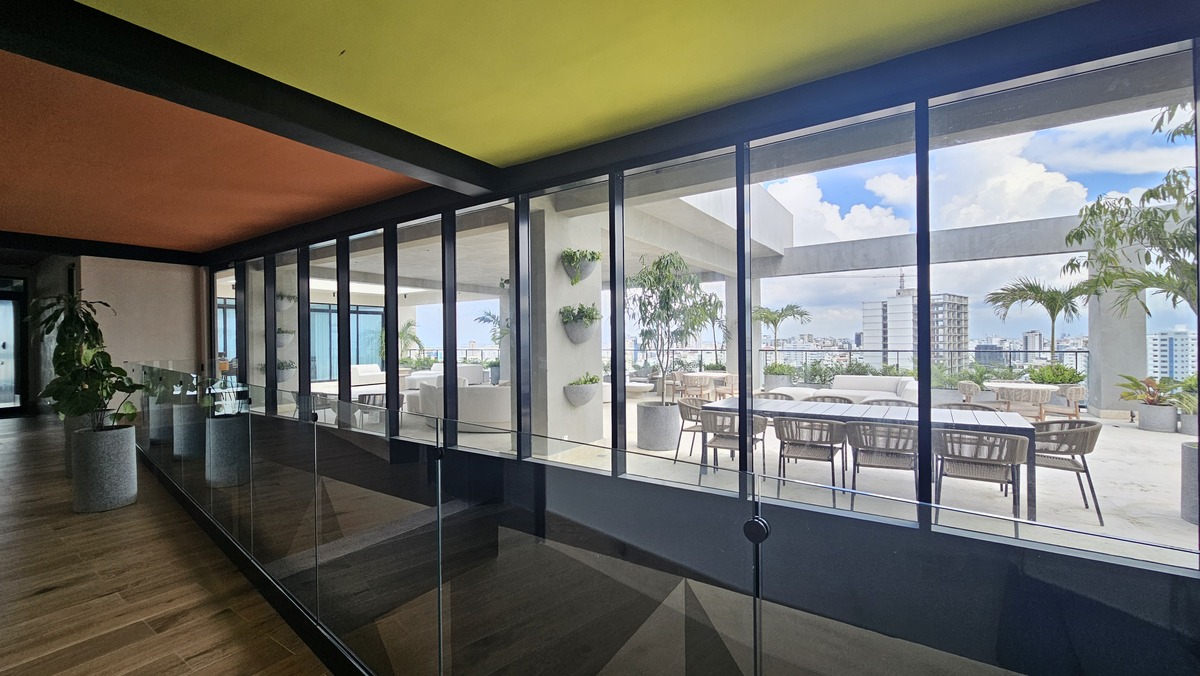 44 de 50: Vista area social