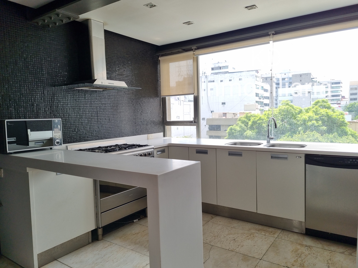 5 de 12: Cocina integral