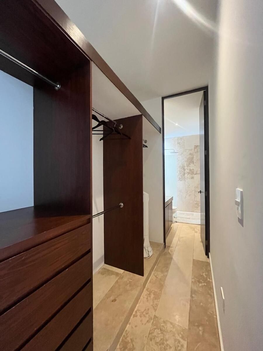 25 de 31: Clóset recámara 3