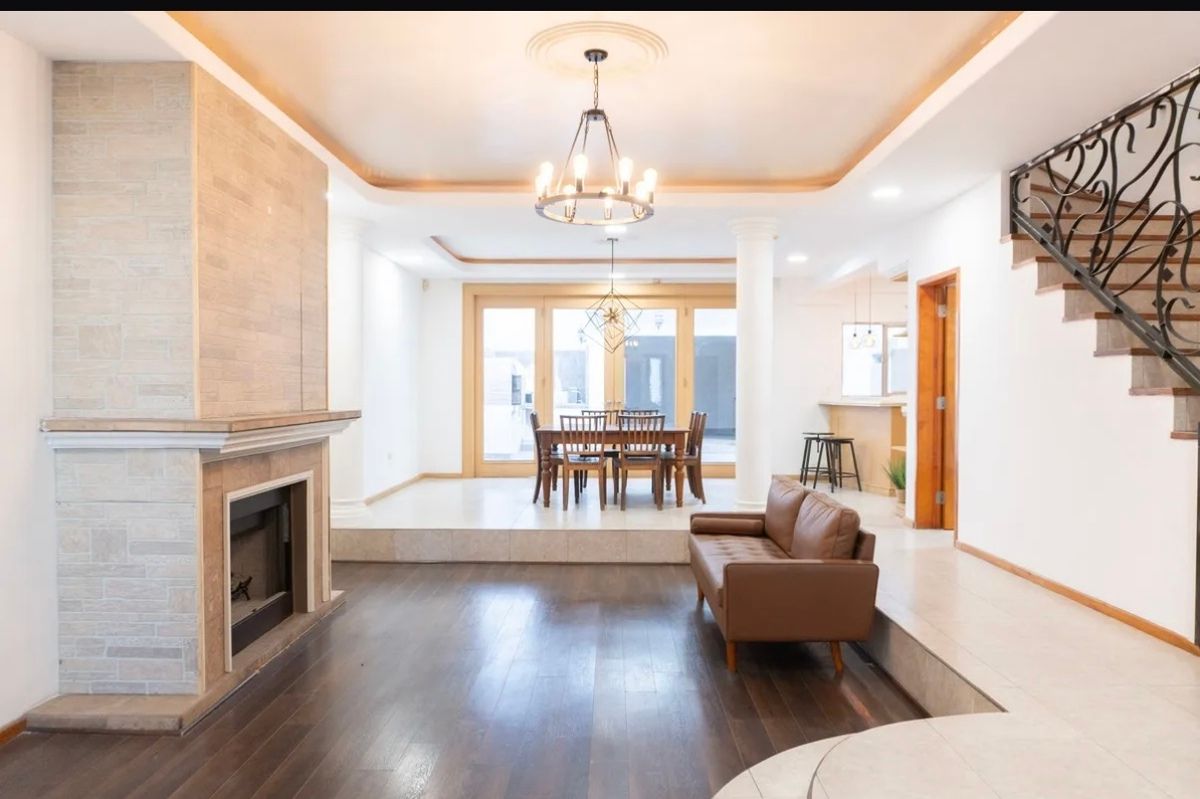 3 de 27: Sala y Comedor