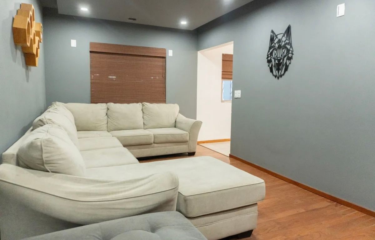 9 de 27: Cuarto de Tv