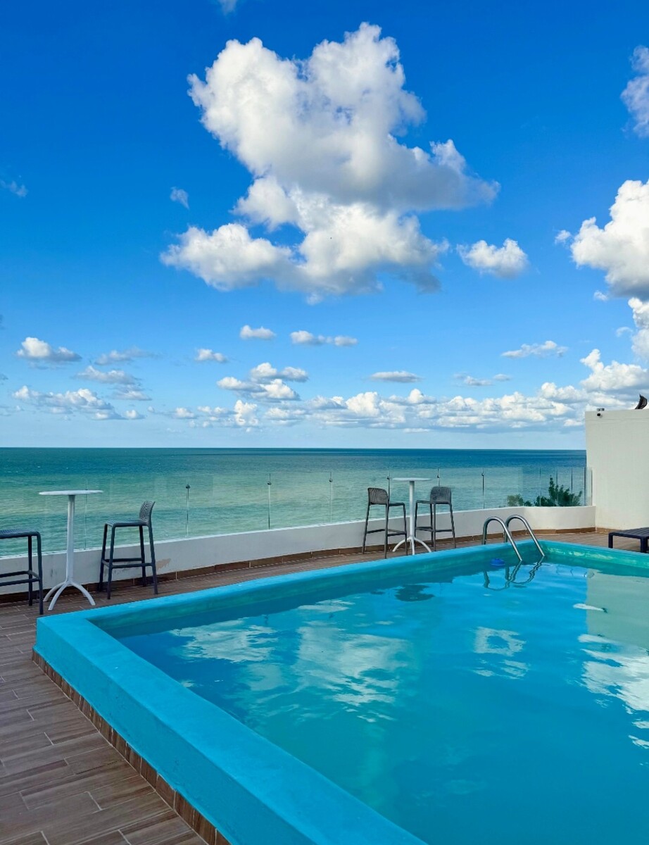 17 de 18: Roof top
Alberca