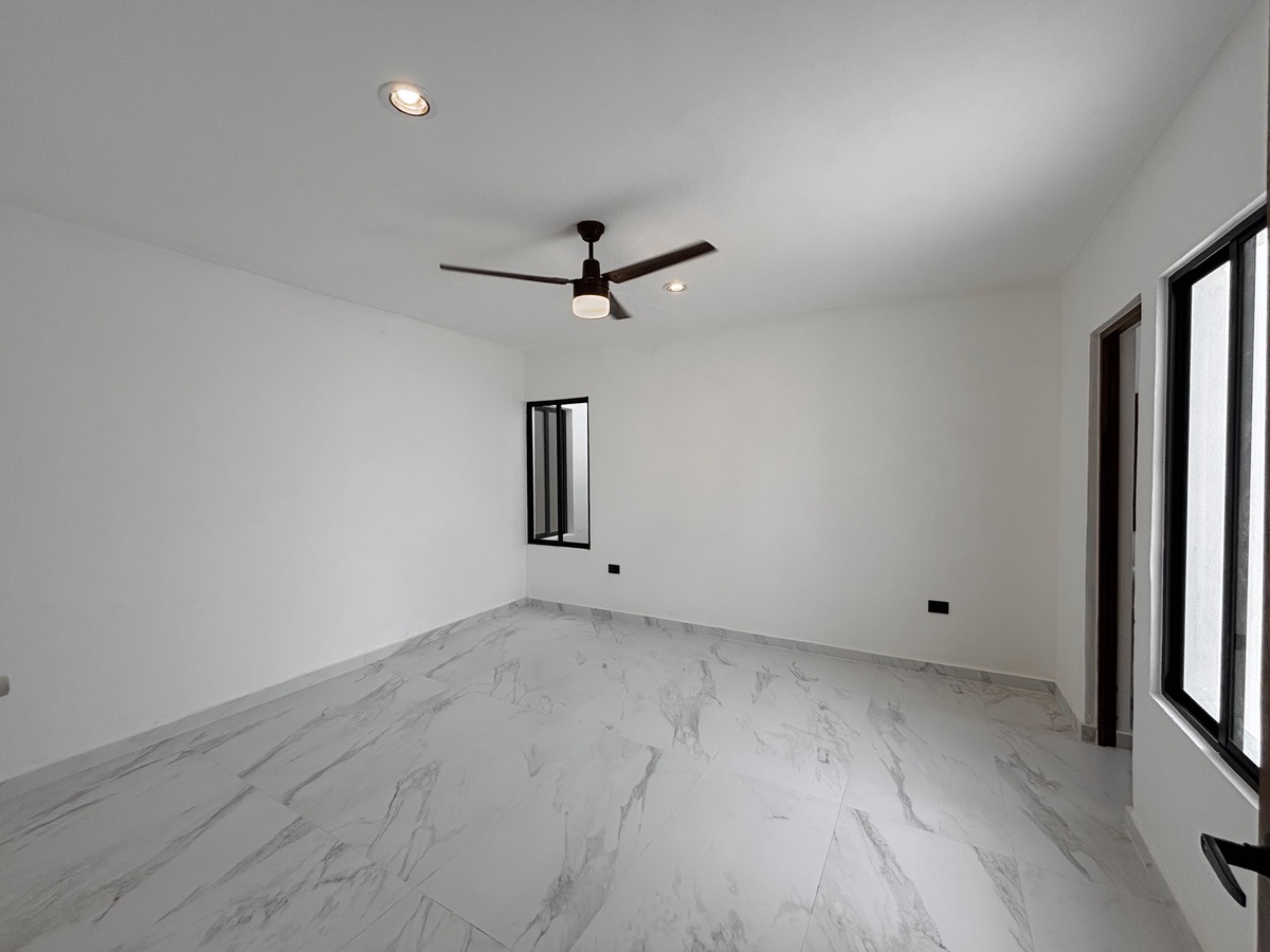 12 de 25: Habitación #1