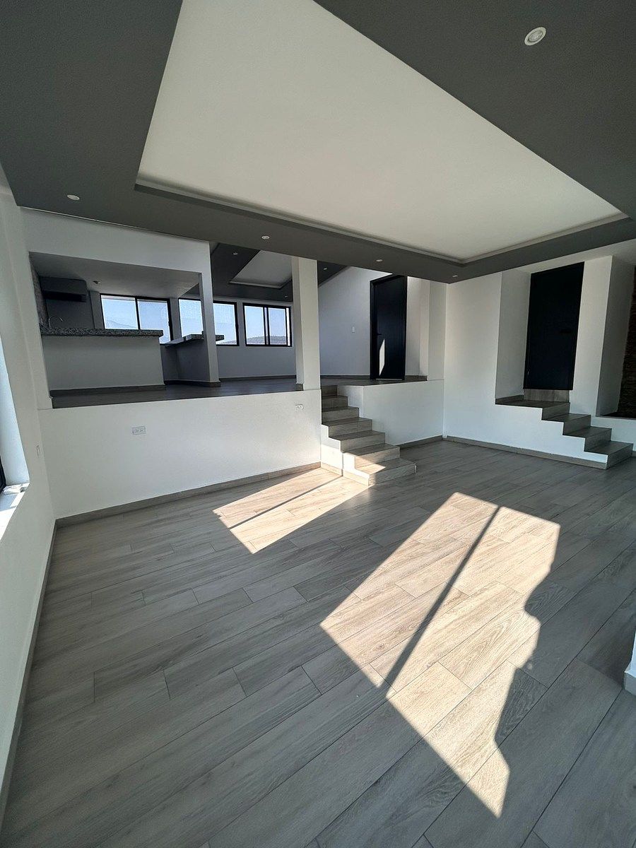 18 of 24: Departamento