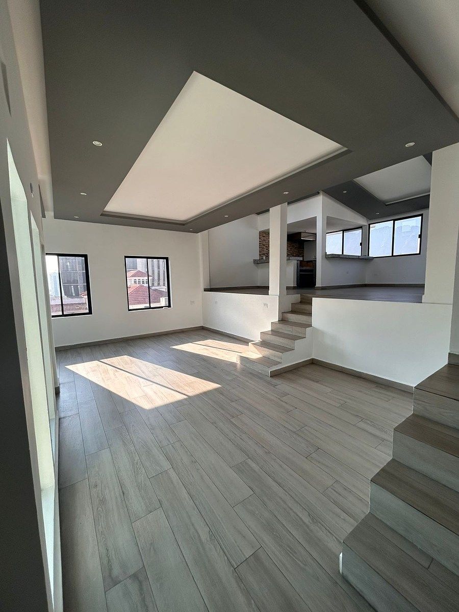 17 of 24: Departamento