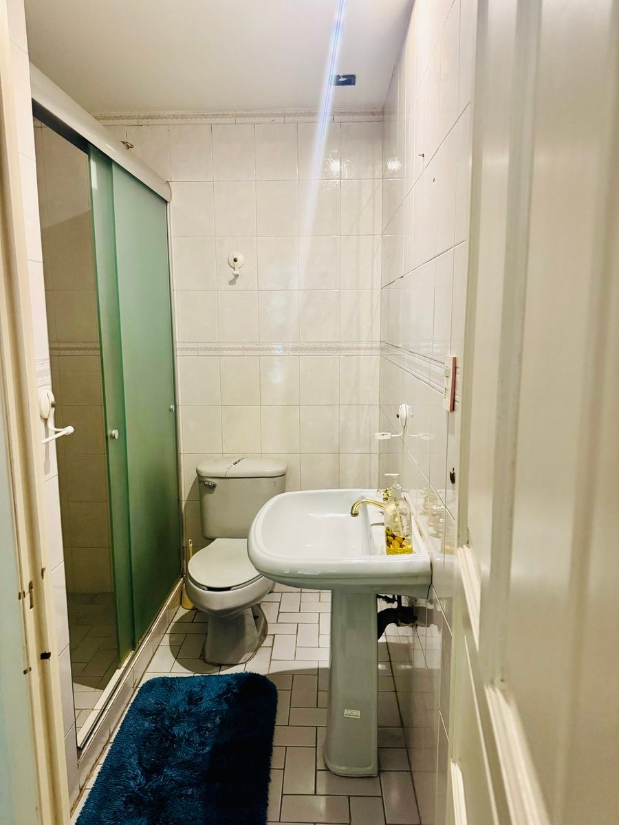 15 de 38: BAÑO COMPLETO PLANTA BAJA