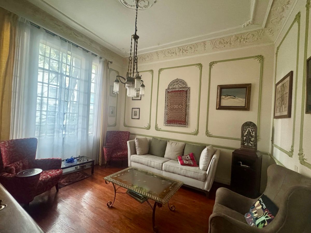 6 de 38: SALON PRINCIPAL