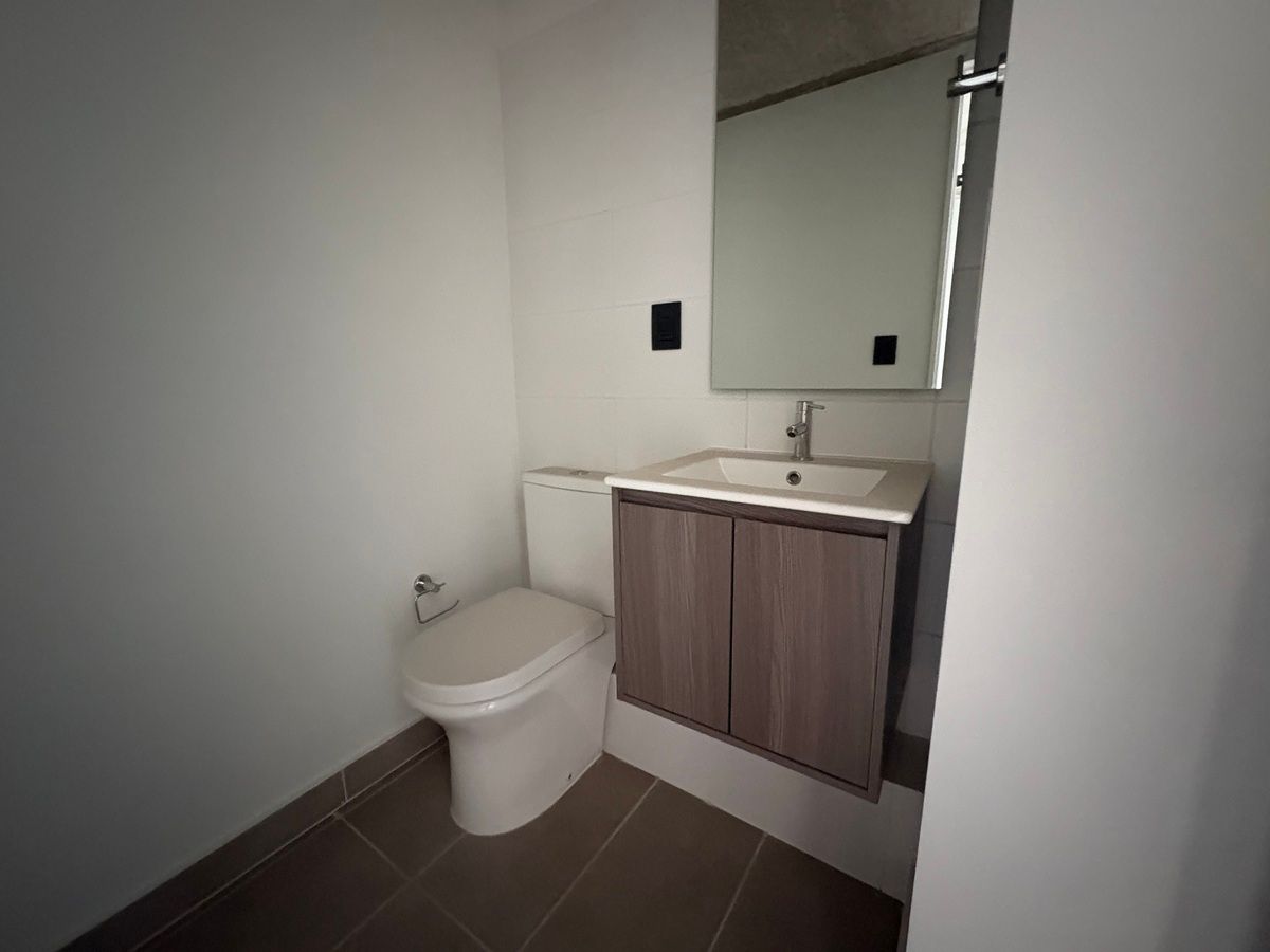 Local comercial de planta libre en obra