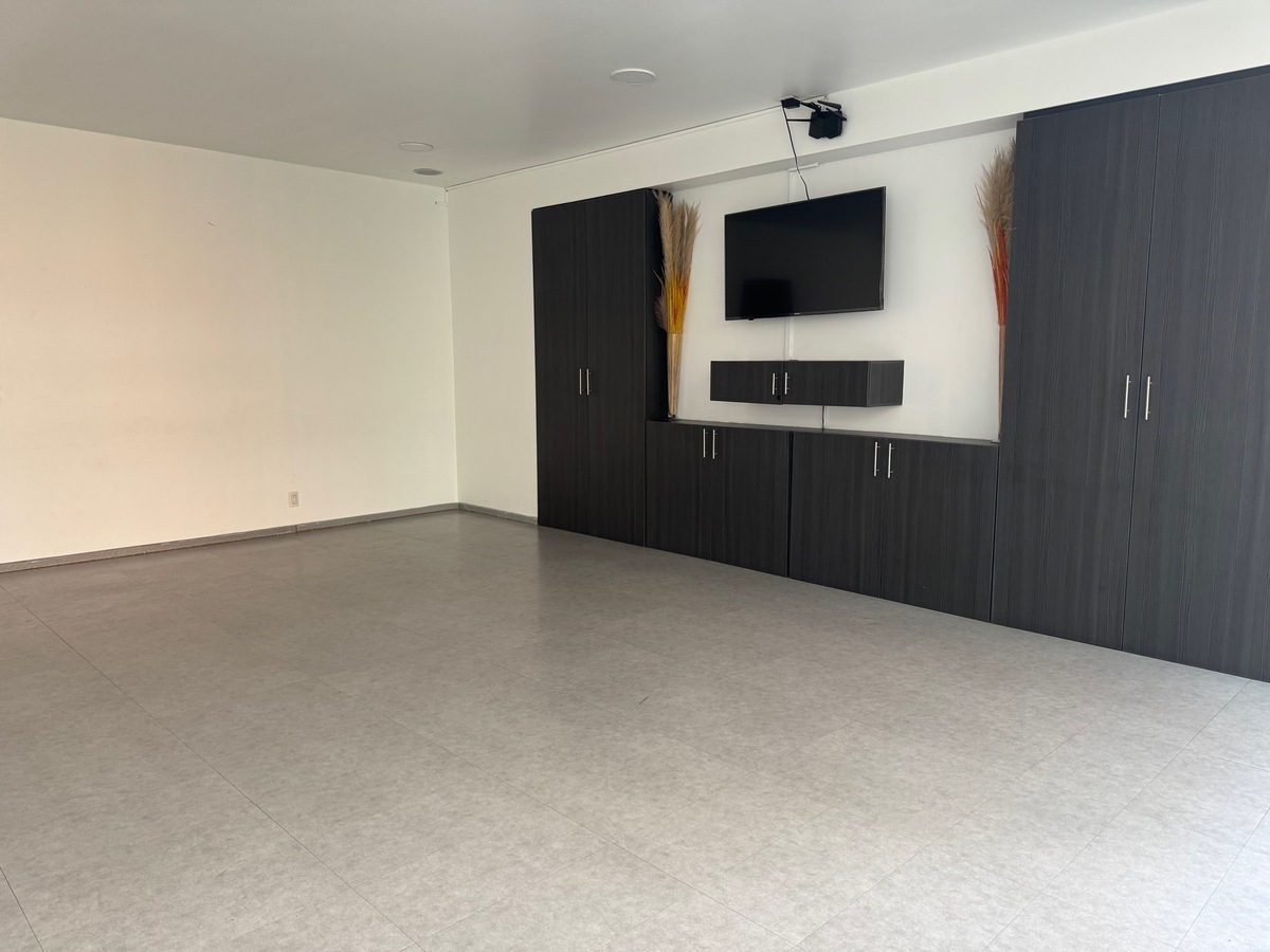 25 of 26: Salón de eventos