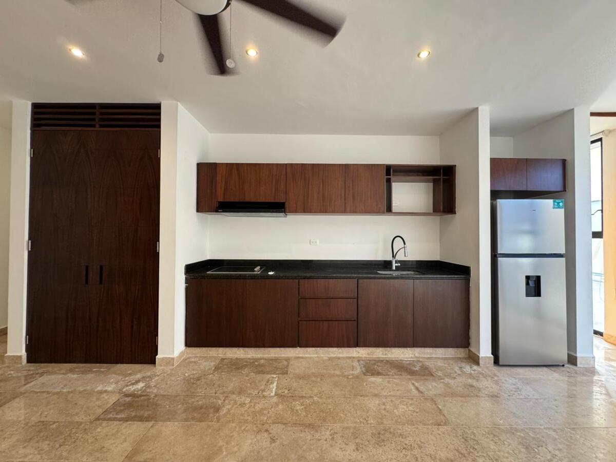 1 de 16: Área de sala comedor cocineta