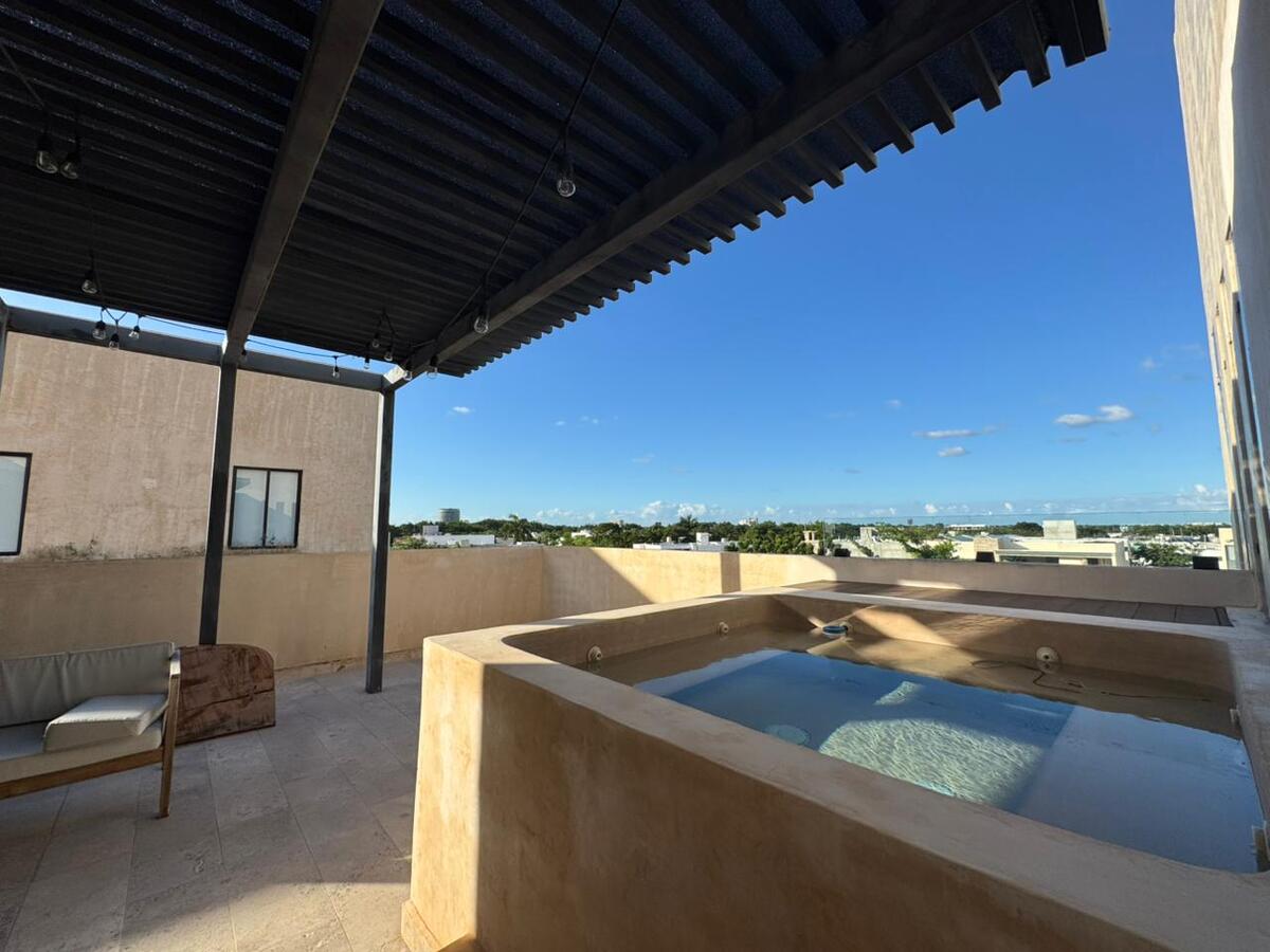 1 of 17: “Departamento en planta baja con alberca en Rooftop"