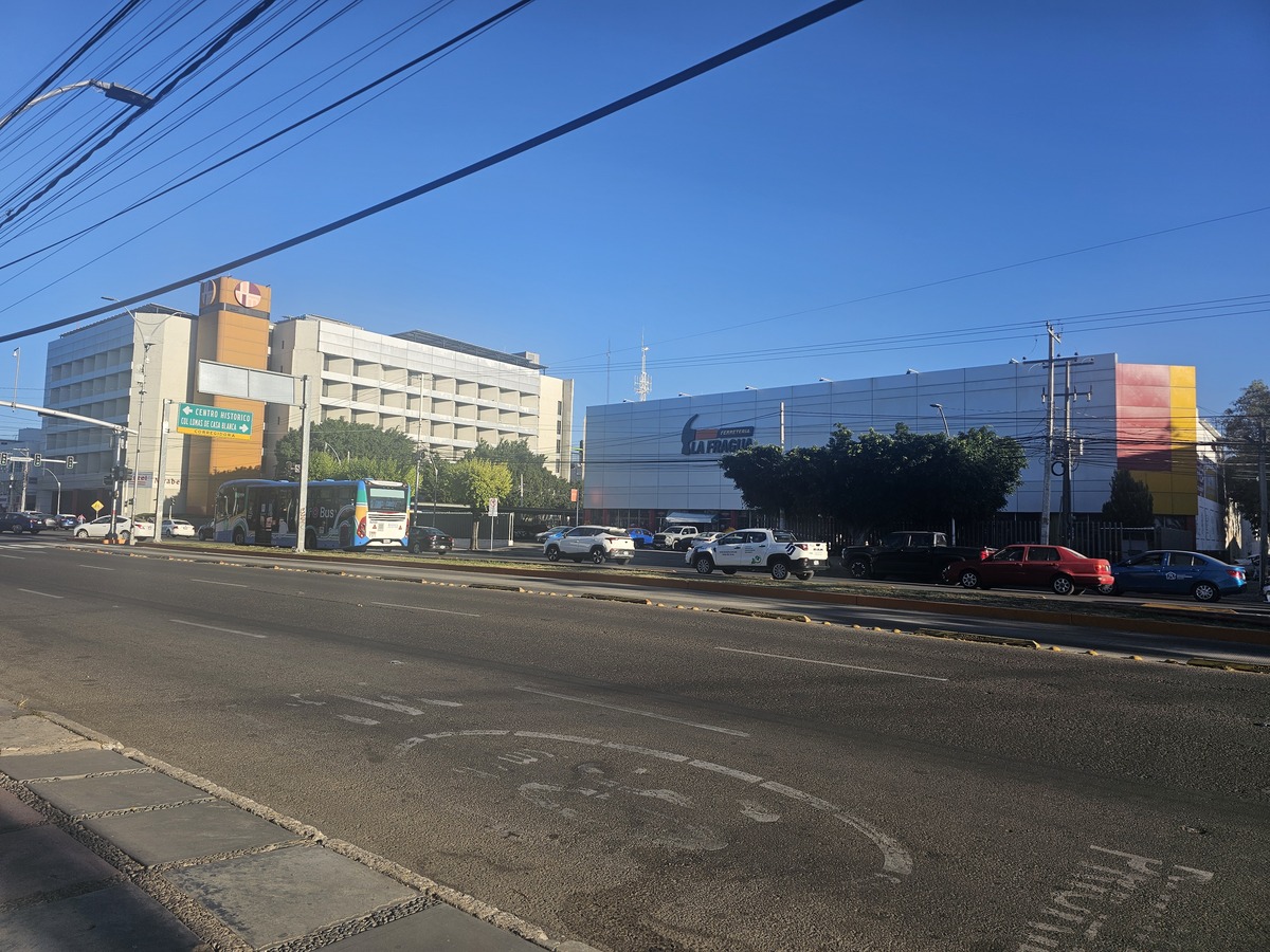 5 de 8: Cerca de comercios reconocidos en la zona