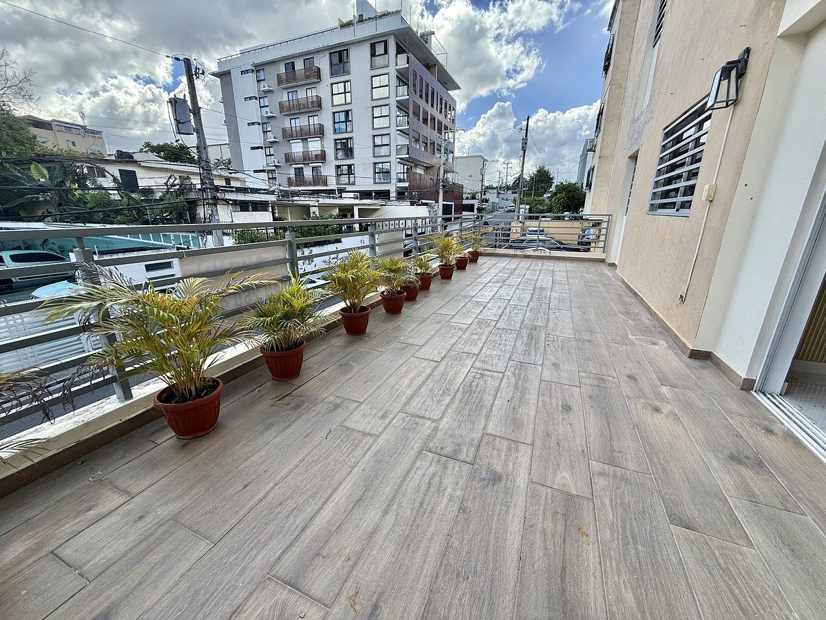 1 de 19: Amplia Terraza