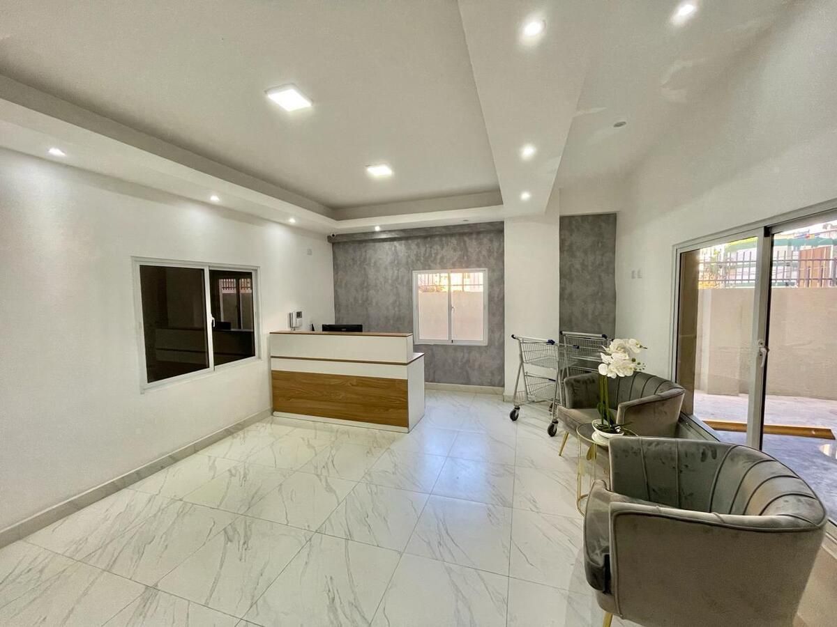 12 de 19: H3rmoso lobby amueblado