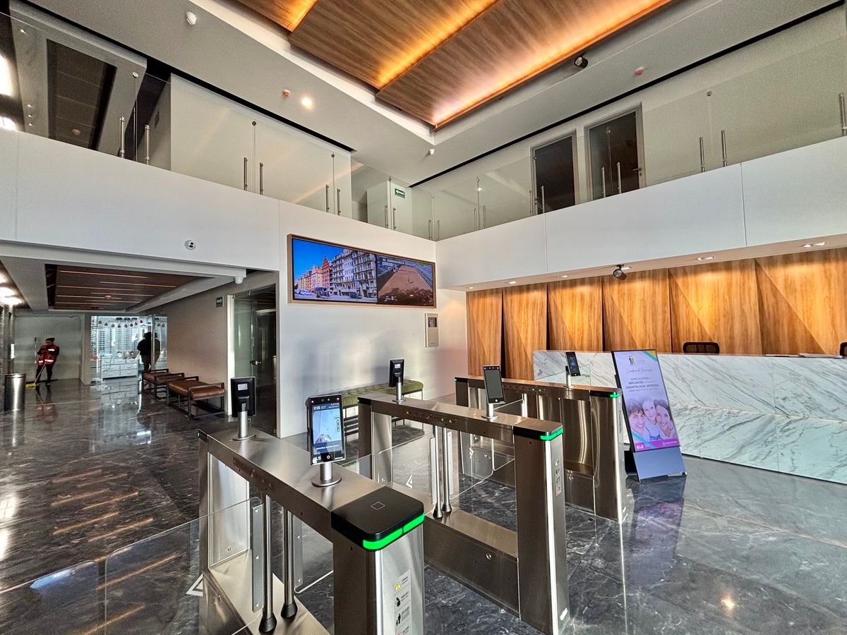 8 de 27: Acceso controlado