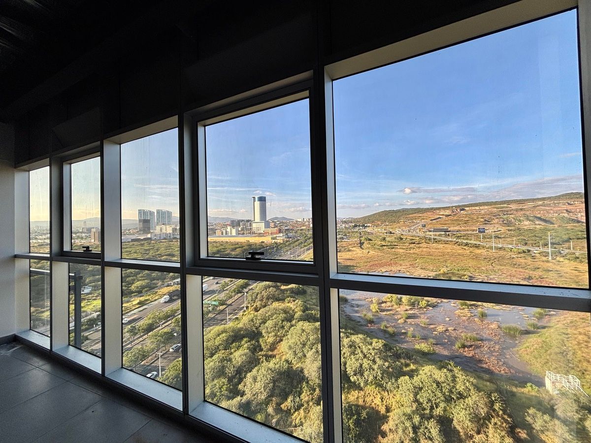 23 de 27: Vista hacia Hospital Moscati.