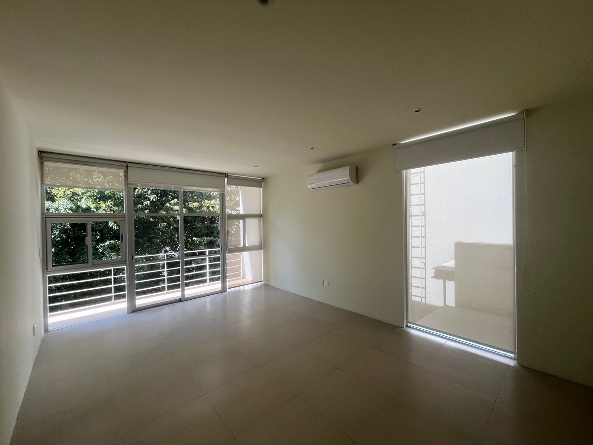 26 de 50: cama king size es lo ideal para esta rec