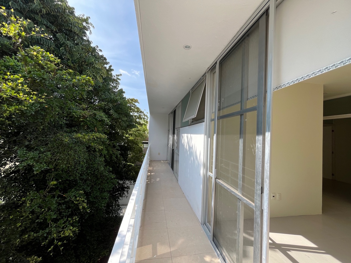 35 de 50: salida a balcón