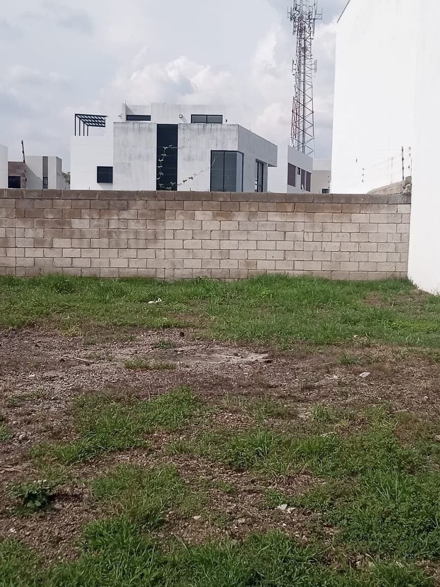 ESPECTACULAR TERRENO EN VENTA EN ADAMAR SOBRE LA AV PRINCIPAL - foto 4