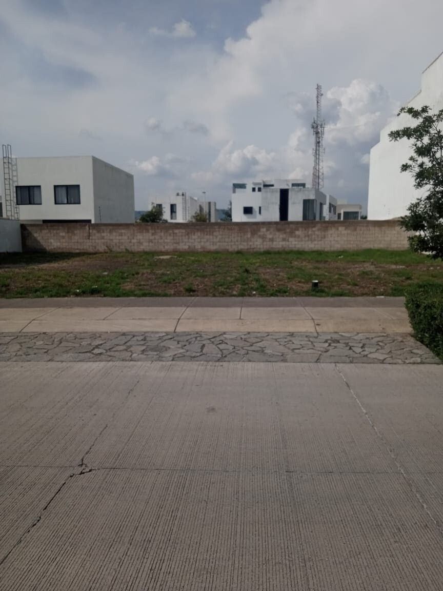 ESPECTACULAR TERRENO EN VENTA EN ADAMAR SOBRE LA AV PRINCIPAL - foto 5