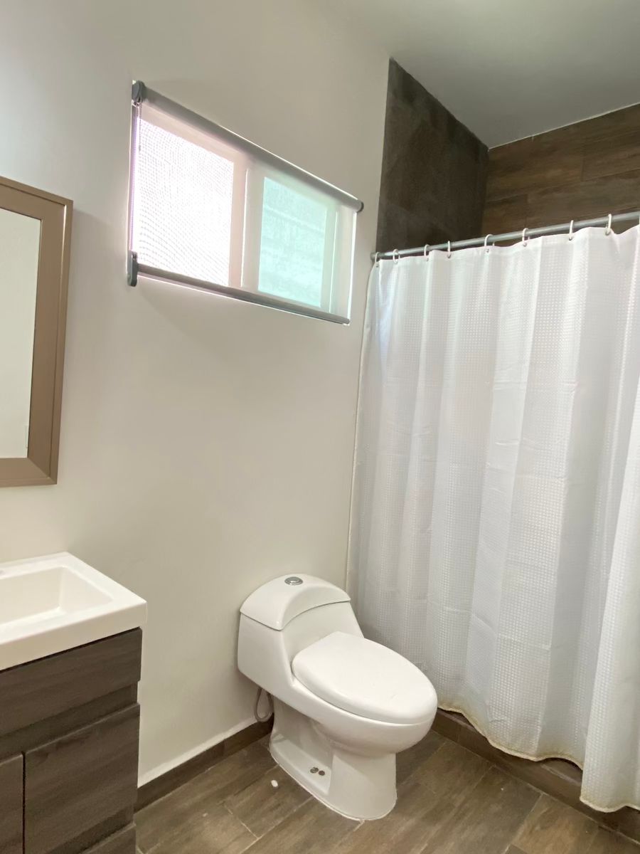 21 de 25: Baño recamara principal