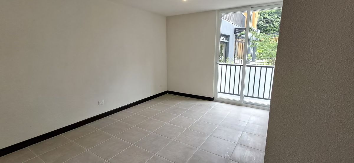 Apartamento en Venta en zona 12 - Image 5