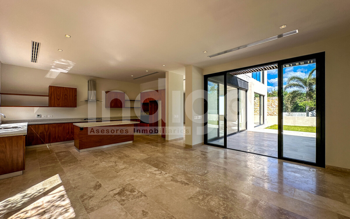 16 de 50: Antecomedor