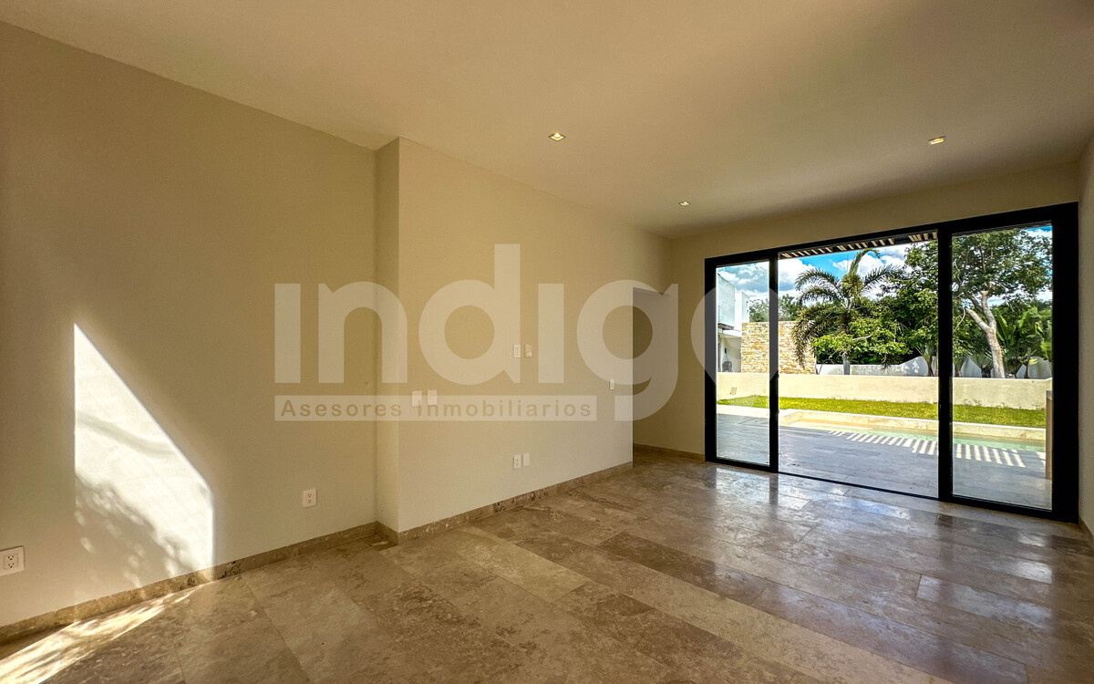 18 de 50: Estudio con Salida a la Terraza