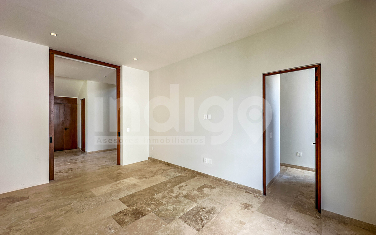 21 de 50: Recámara Secundaria en Planta Baja