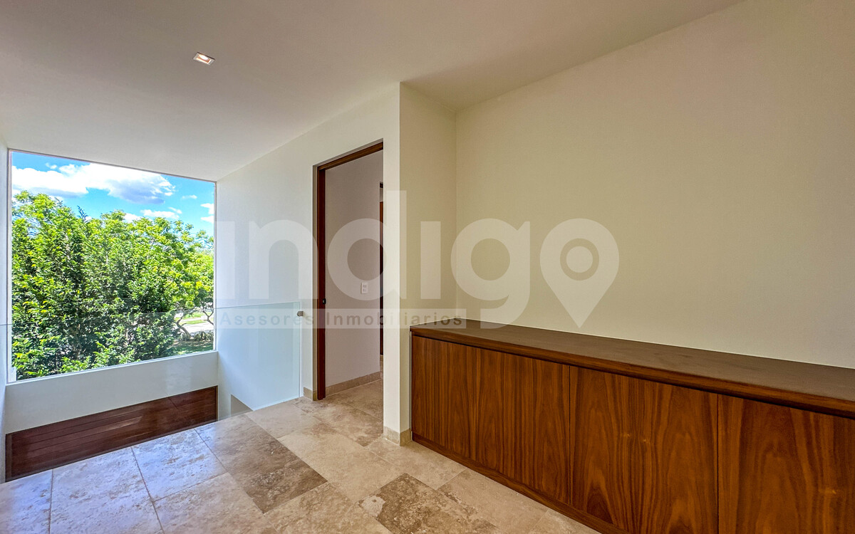 26 de 50: Vestíbulo Planta Alta