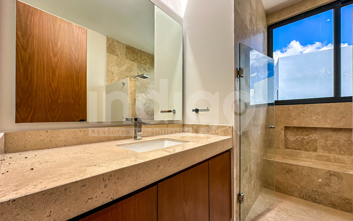 45 de 50: Baño Recámara Secundaria 2