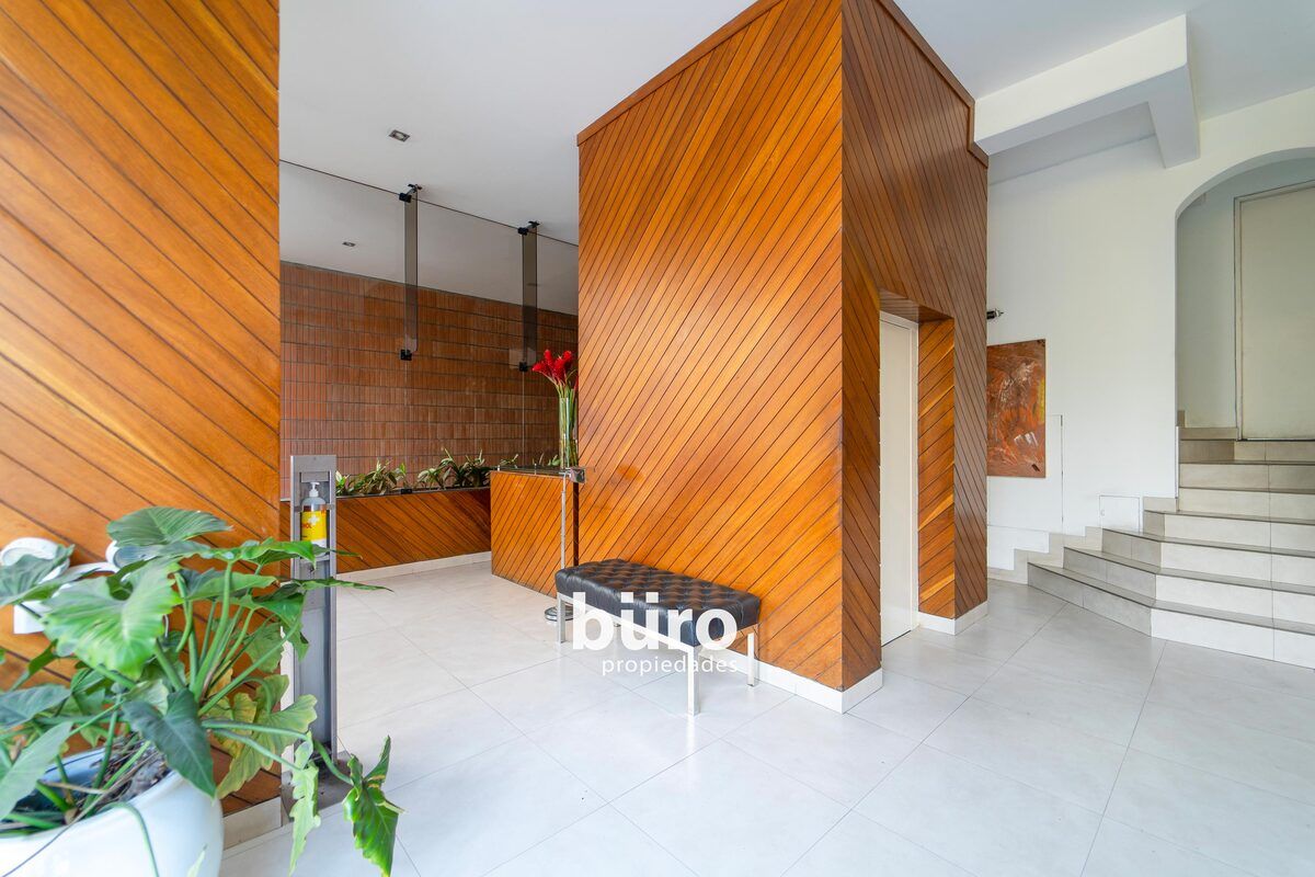 12 de 15: Ingreso y lobby