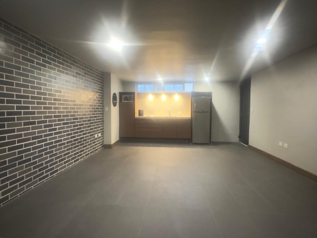 22 de 24: Depto. Independiente