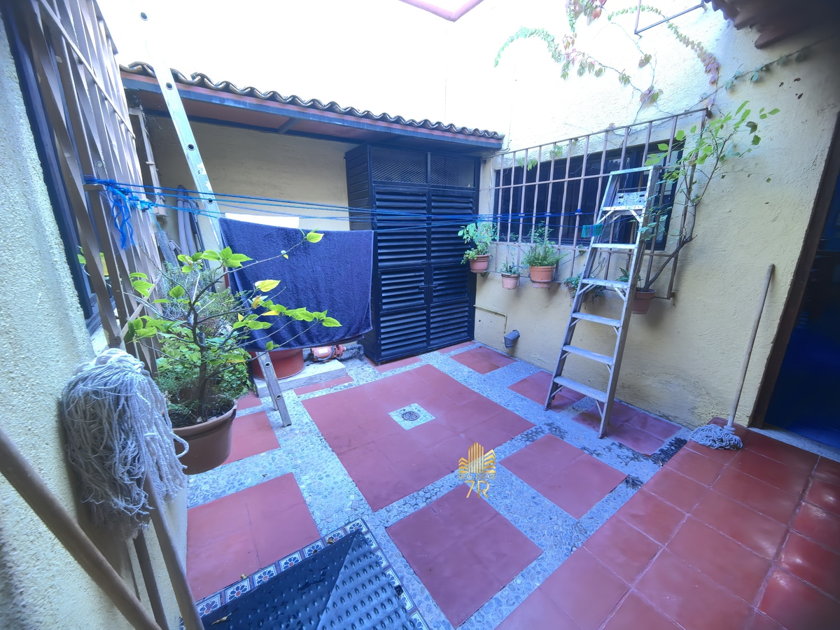 16 de 40: Area de tendido y maquinas