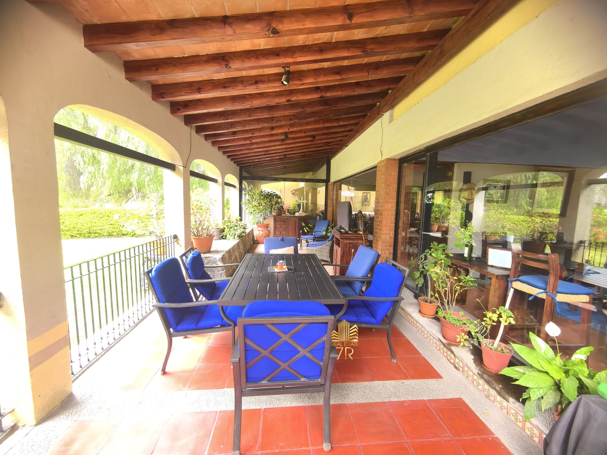 1 de 40: Terraza techada