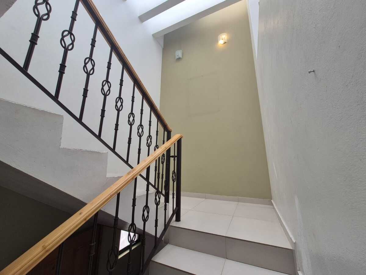 6 de 18: Acceso a Piso Superior