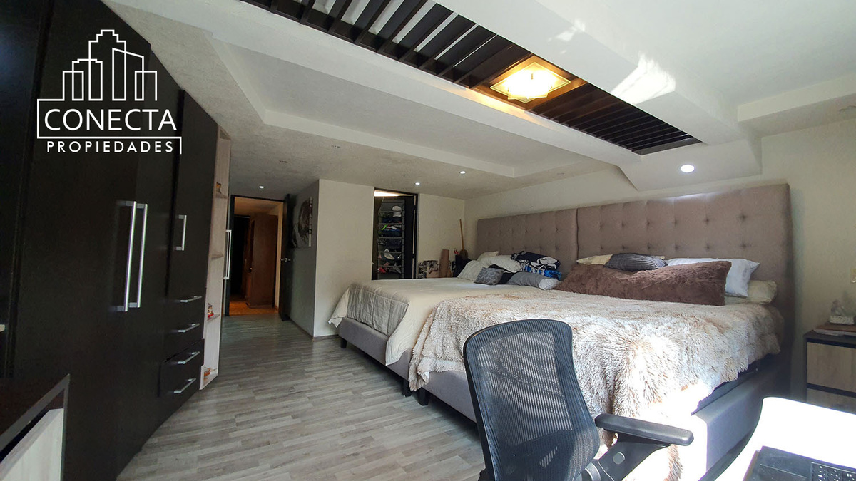 12 of 21: Recámara  secundaria 1