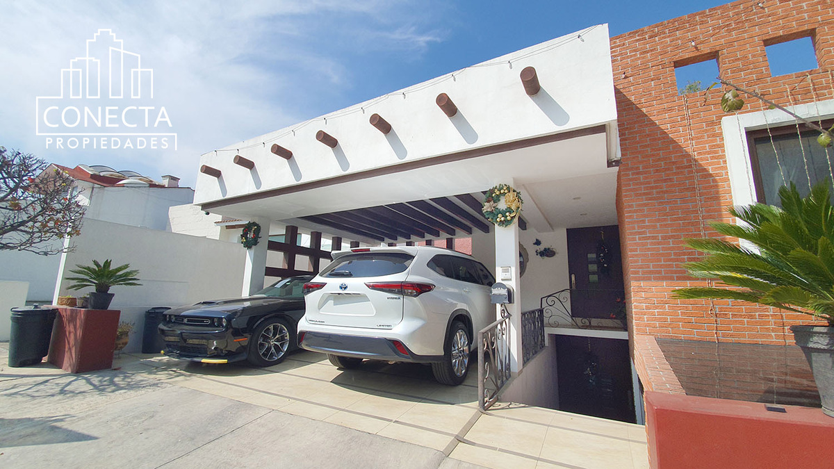 20 of 21: Accesos a la casa