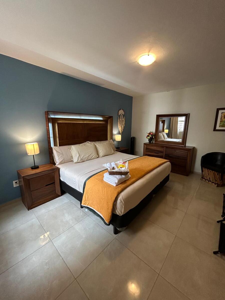 3 of 9: RECAMARA PRINCIPAL