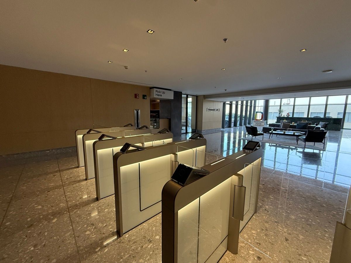 6 of 15: acceso a oficinas