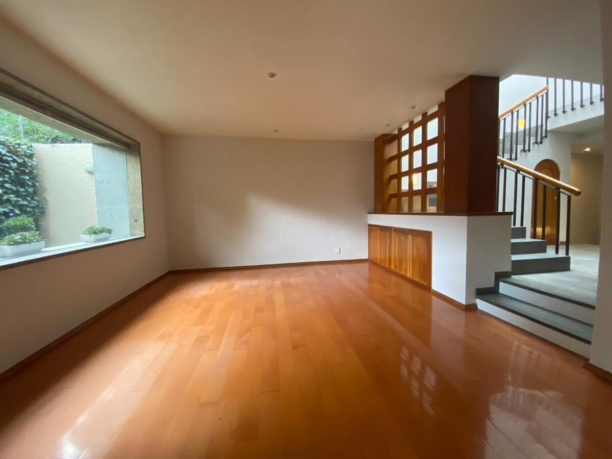 16 de 38: Area social