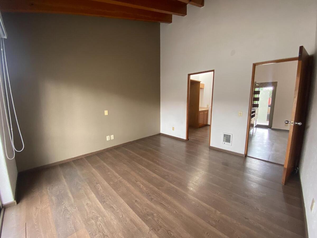 24 de 38: Recámara3