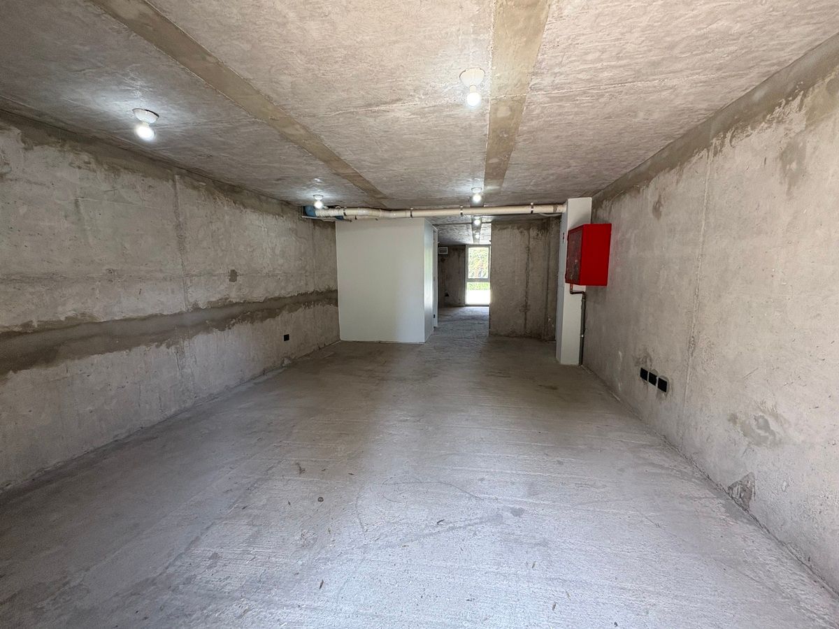 Local comercial de planta libre en obra