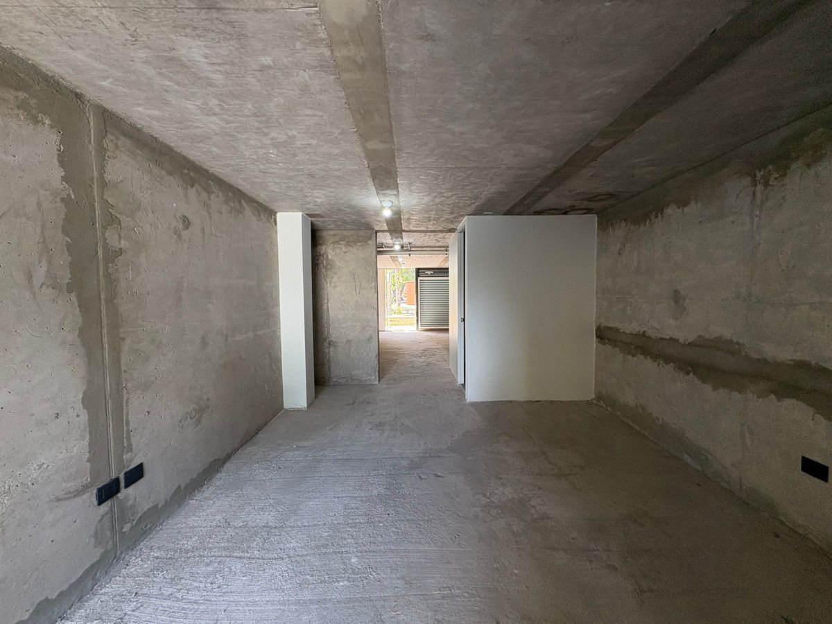 Local comercial de planta libre en obra