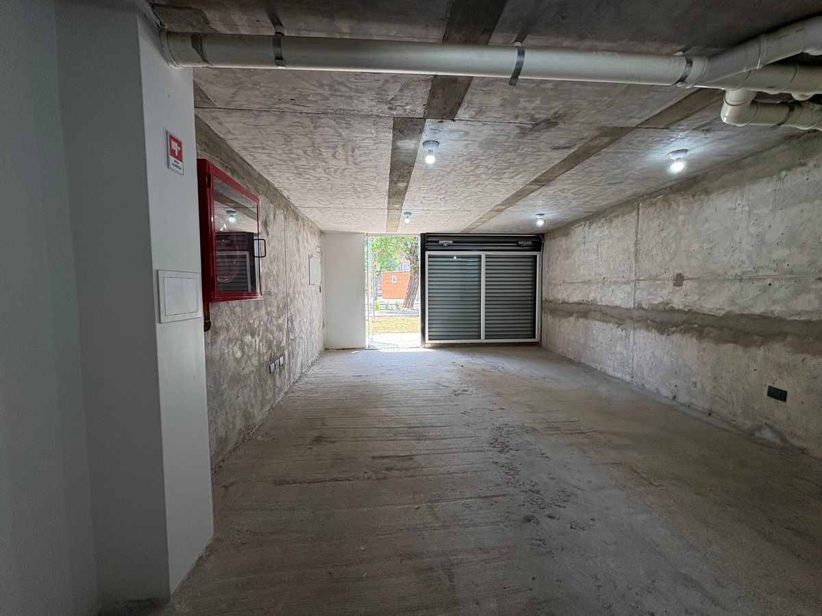 Local comercial de planta libre en obra