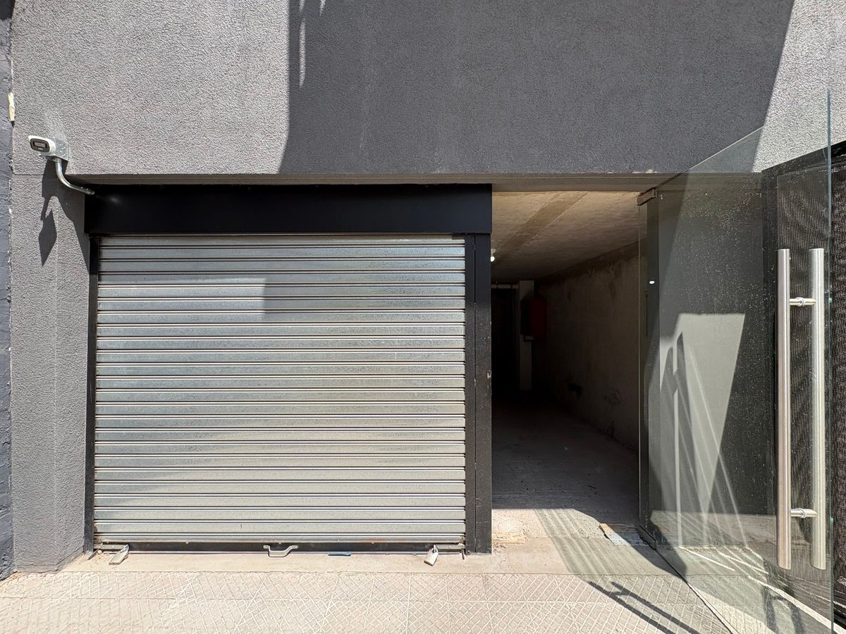 Local comercial de planta libre en obra