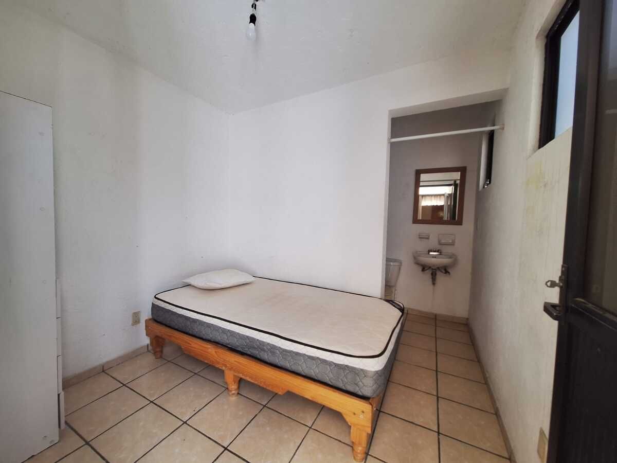 24 of 29: CUARTO SERVICIO