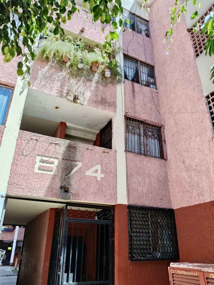 1 de 10: Fachada edificio