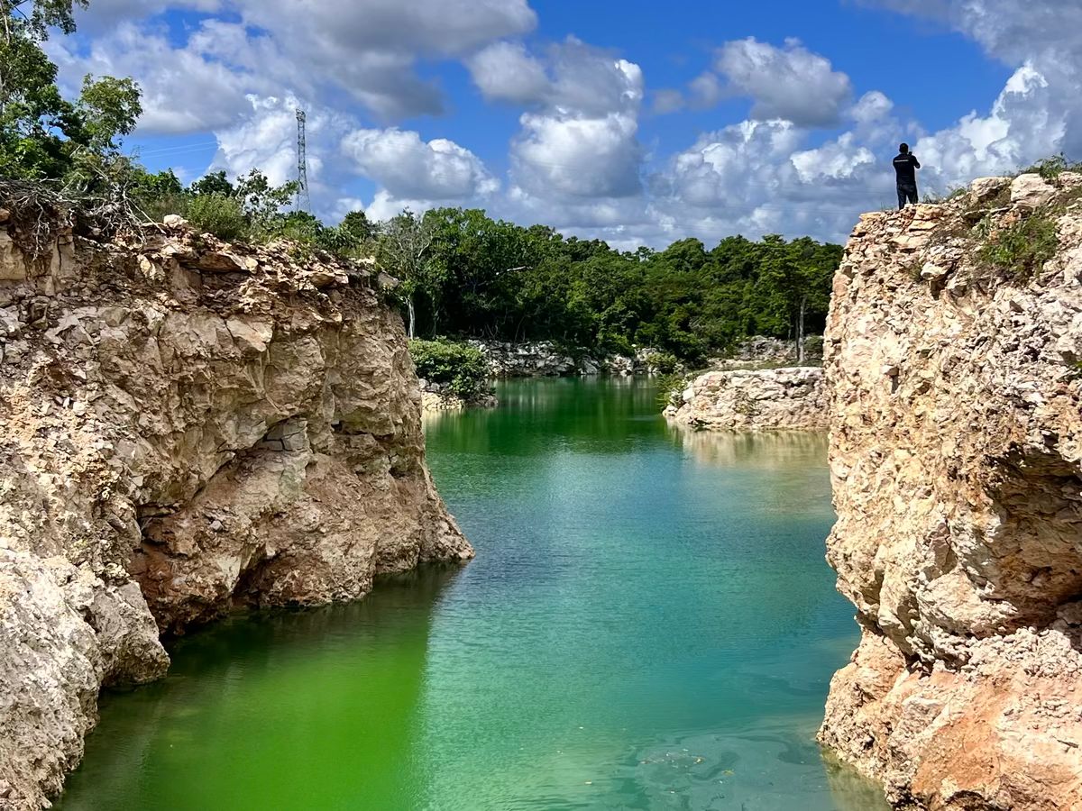 24 de 24: Cenote